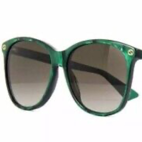 EUC Gucci Oversize Gradient Sunglasses Green Frames Case and cloth included - Picture 10 of 12